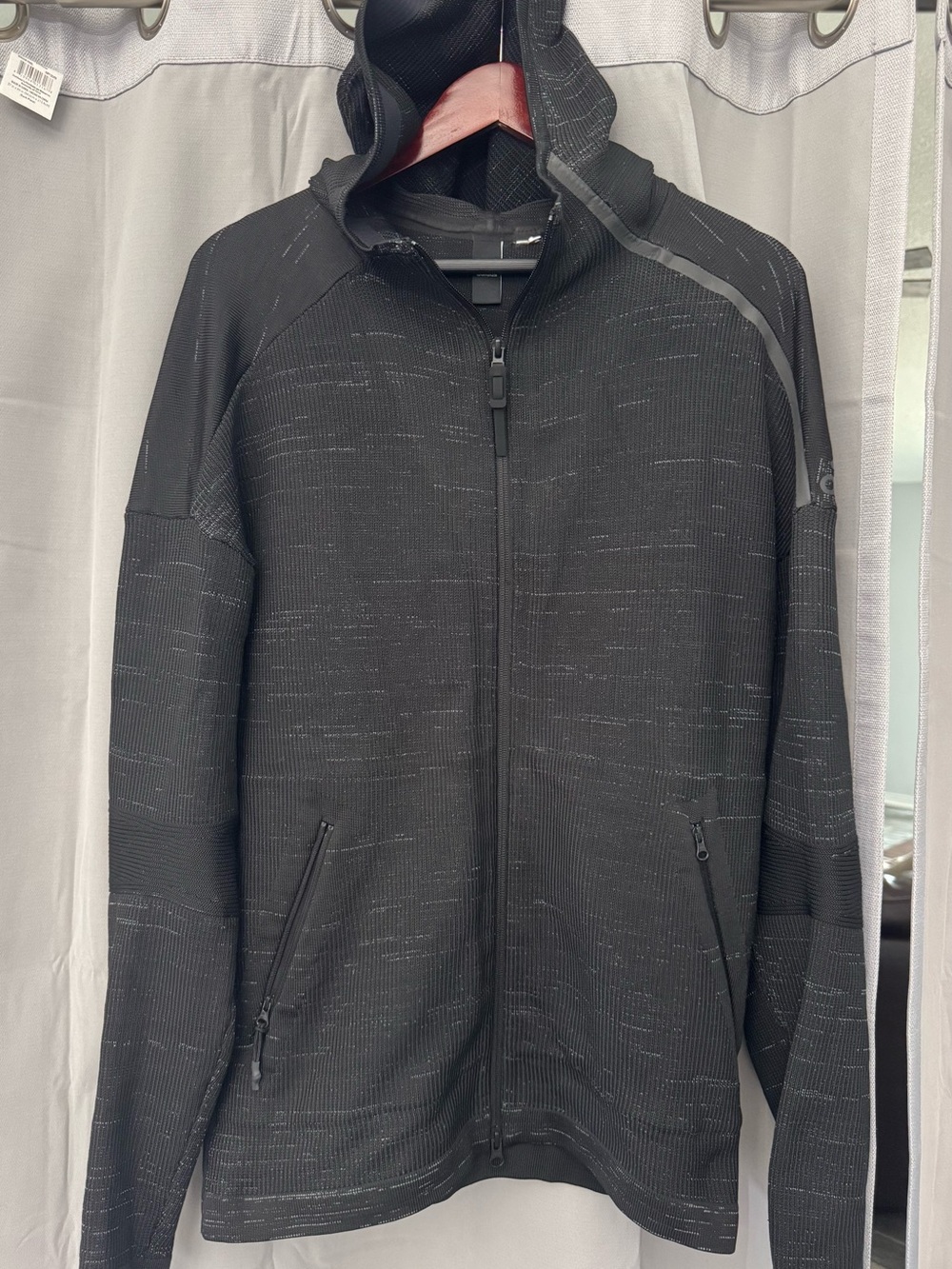 Adidas Mens zip up knitted sports jacket - size XL